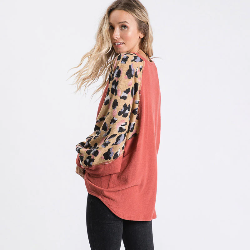 Anna Leopard Sleeve Oversized Top Mauve - Image 3