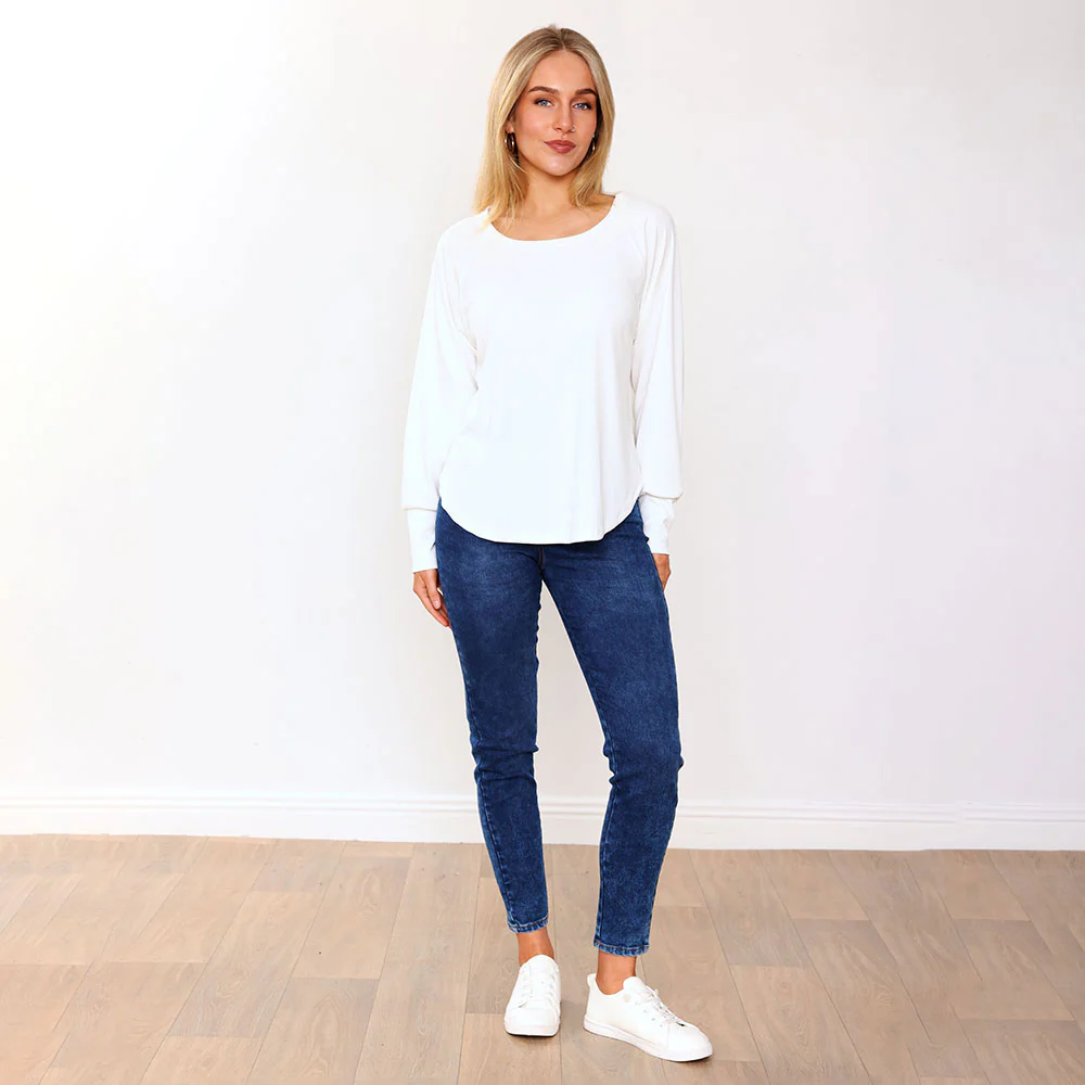 Kia Jeans (Denim Blue) + Orla Top white for €52.00 - Image 5